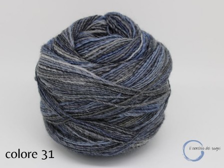 gomitolo in misto lana sfumato colori blu grigio